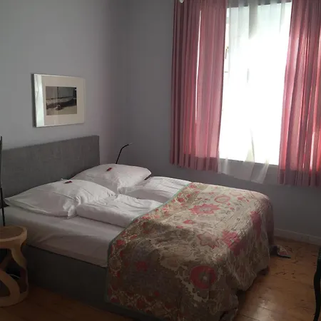 das HOTEL in München-2